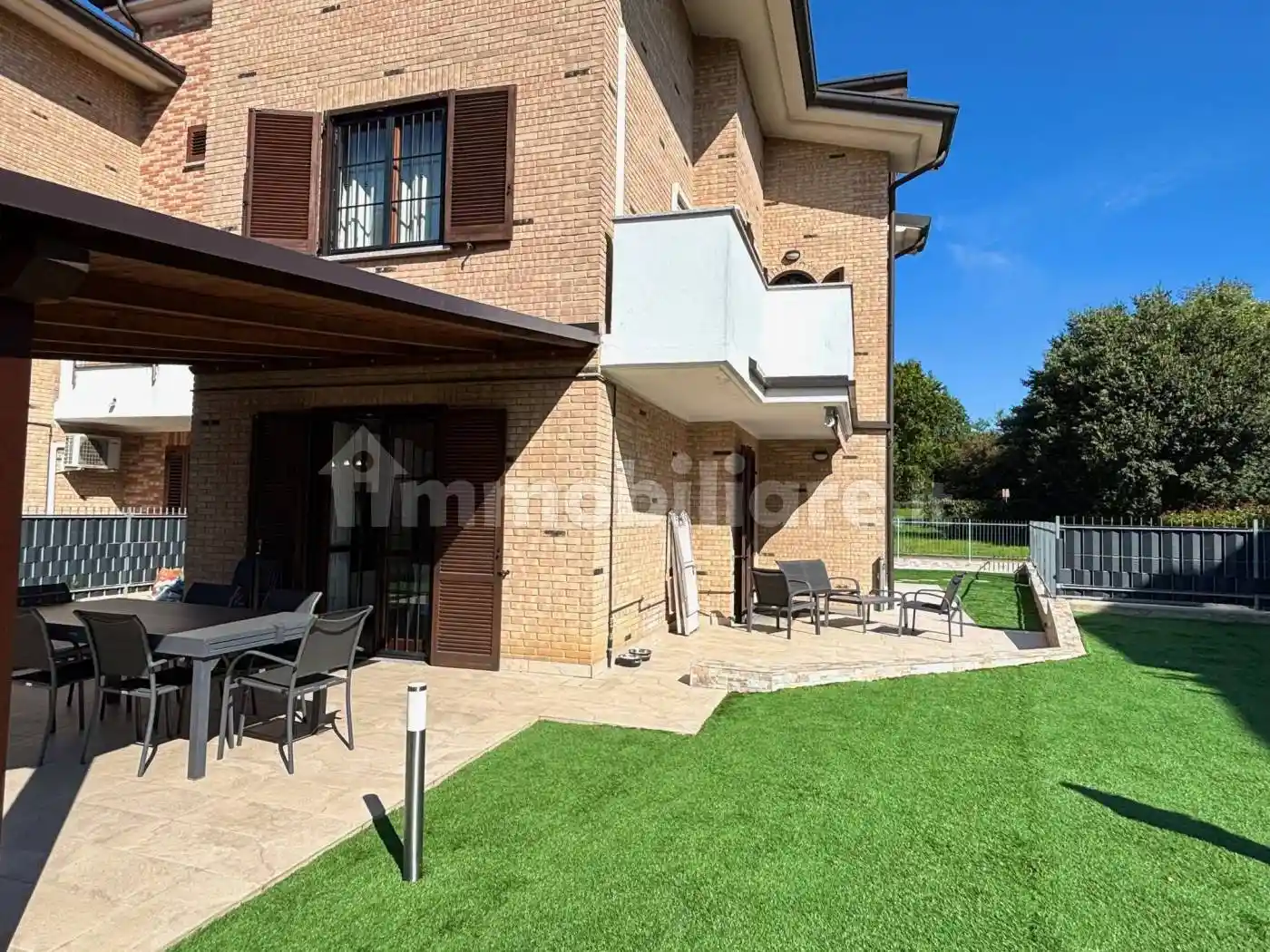 Villa in vendita a Caponago