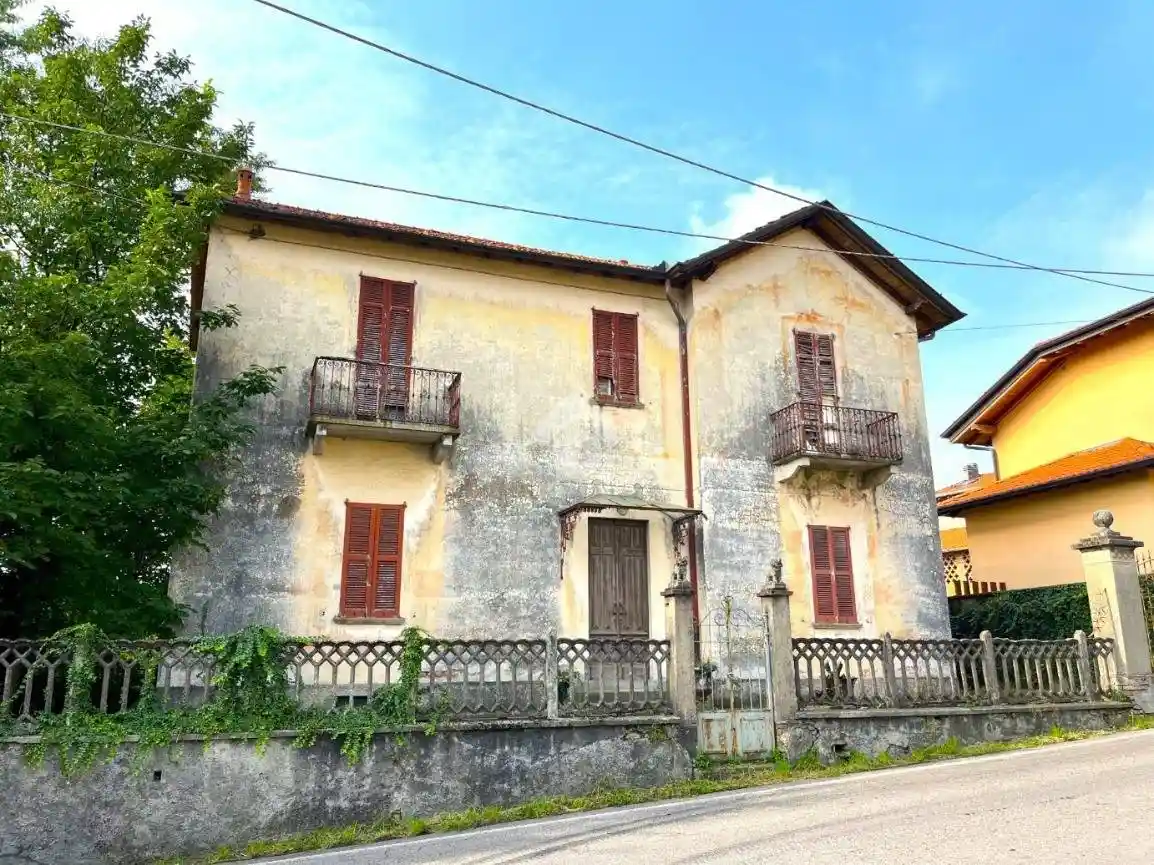 Villa in vendita a Sumirago