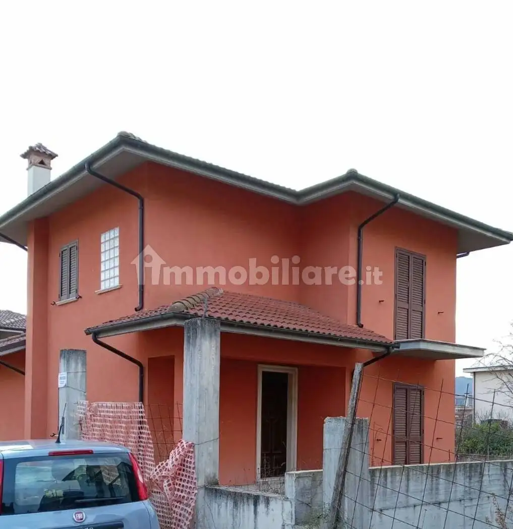 Villa in vendita a Avezzano