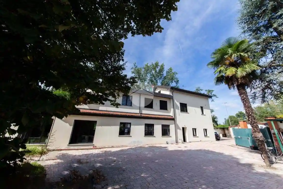 Palazzo - Edificio in Vendita - foto 2