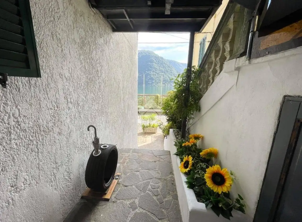 Bilocale via Varese 12, Brusimpiano - foto 3