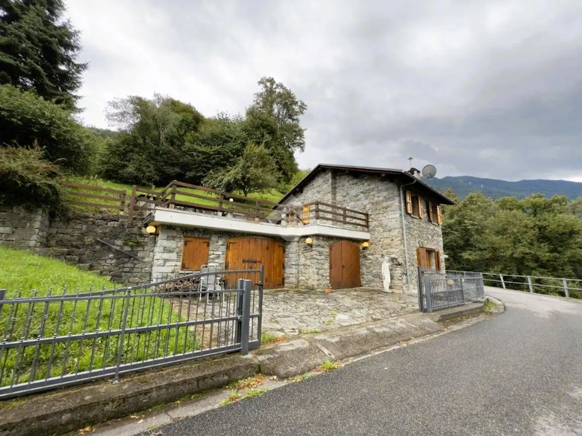 Casa indipendente in vendita a Mazzo di Valtellina