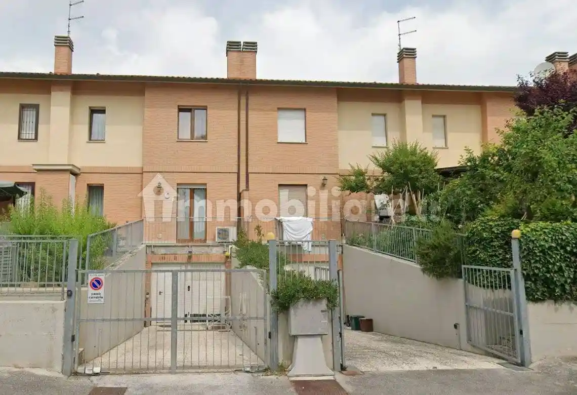 Casa indipendente in vendita a Jesi