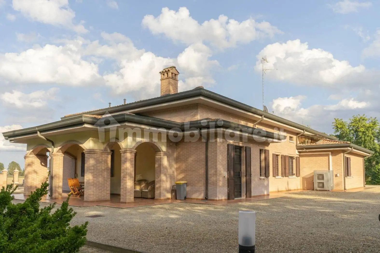 Villa in vendita a Modena