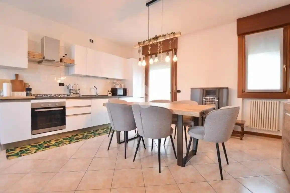 Villetta a schiera - foto 2