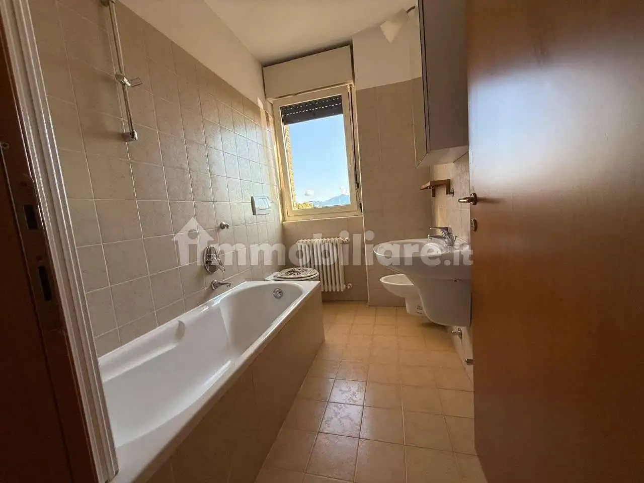 Bilocale via Verona 6, Semicentro, Cantù - foto 5