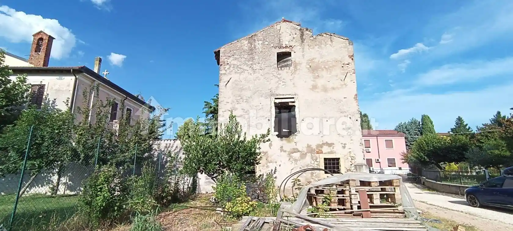 Rustico - Casale in vendita a Verona