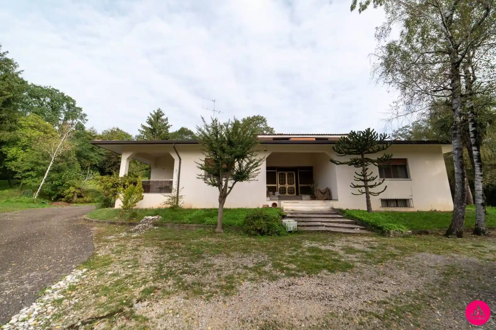 Villa in vendita a Aviano
