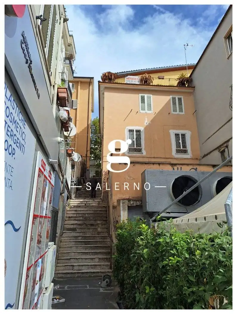 Appartamento in vendita a Salerno