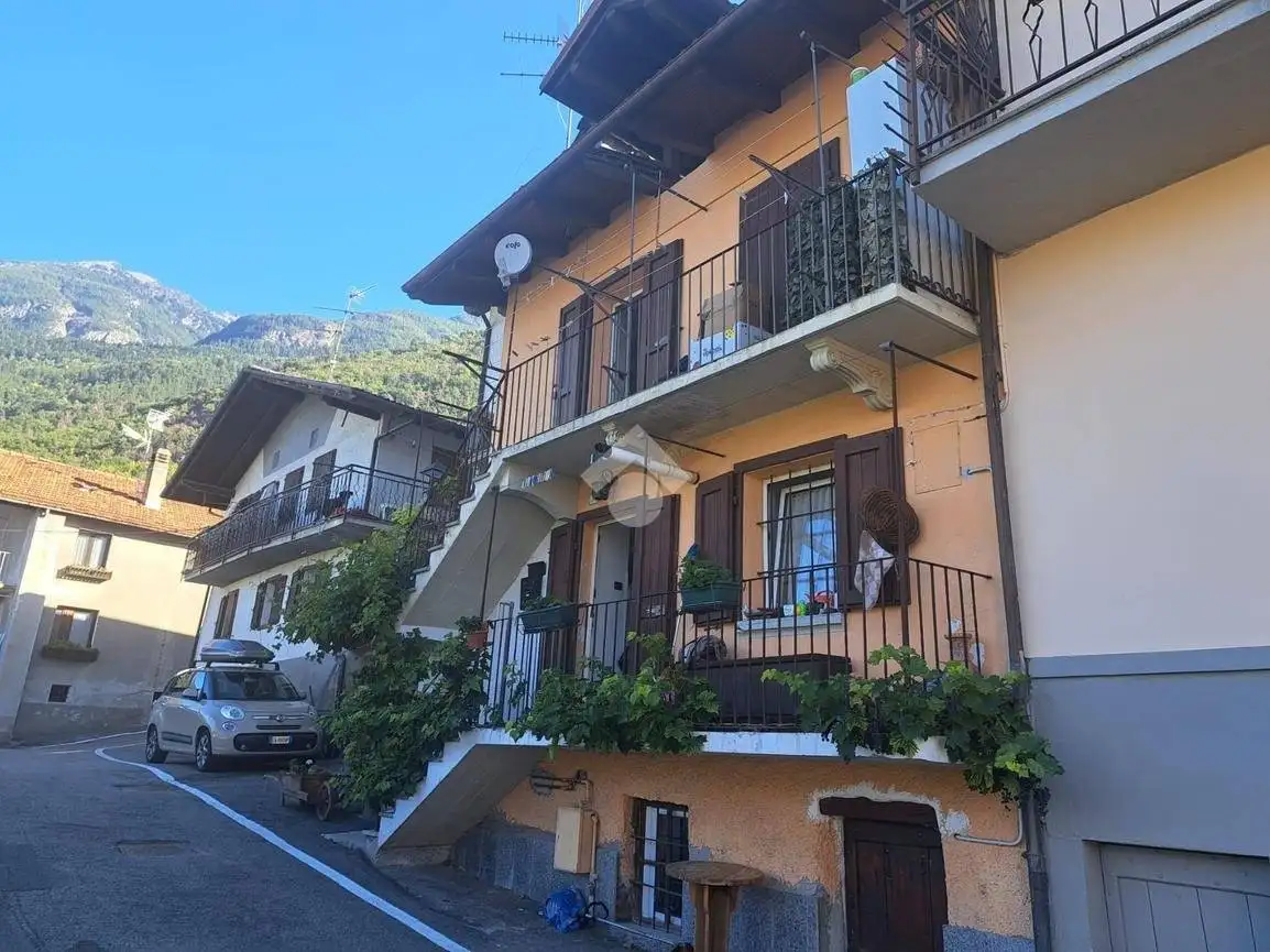 Terratetto plurifamiliare frazione felinaz 34, Plan Felinaz Felinaz, Charvensod - foto 2