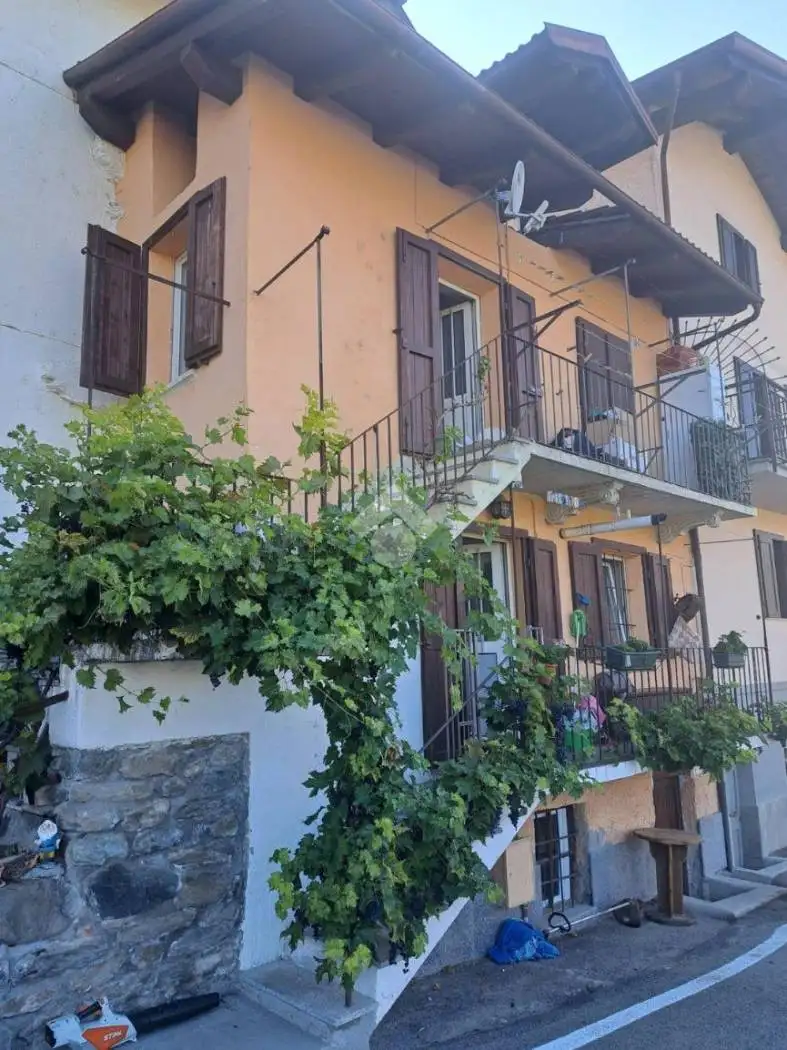 Terratetto plurifamiliare frazione felinaz 34, Plan Felinaz Felinaz, Charvensod - foto 3