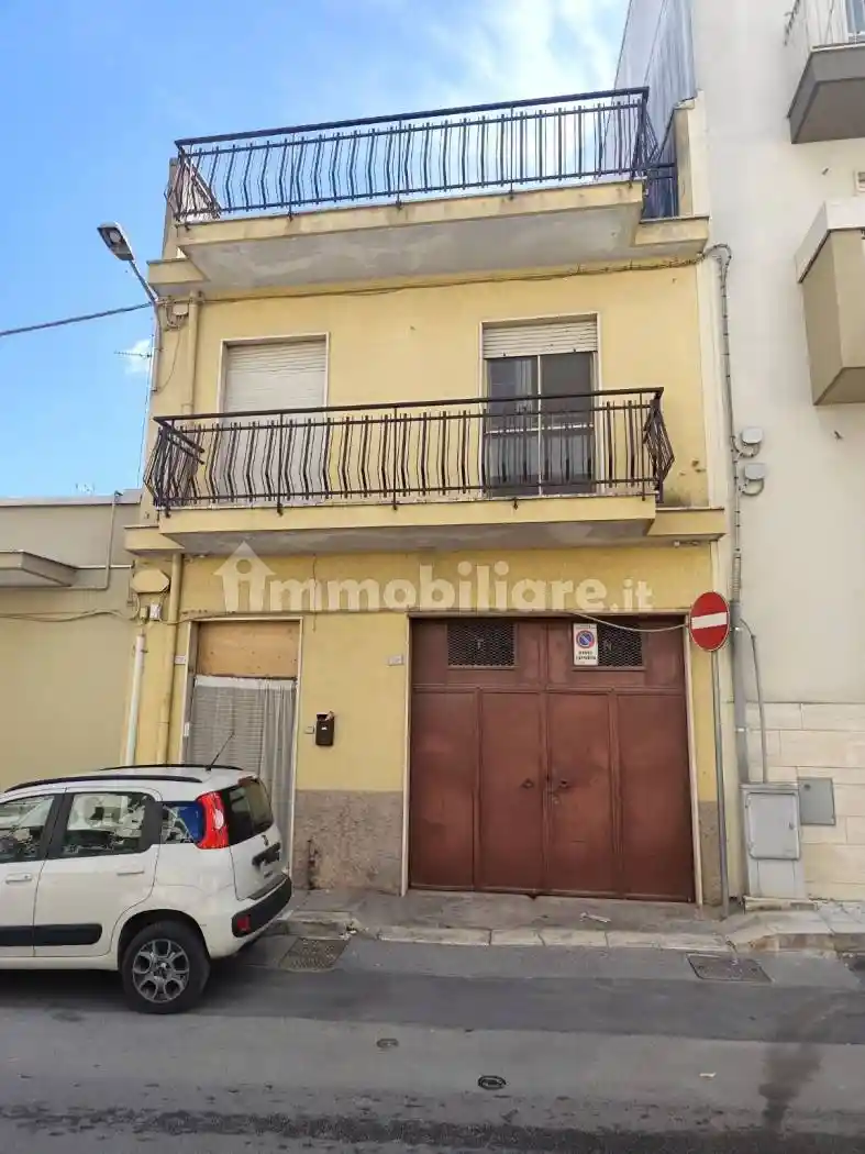 Casa indipendente in vendita a Acquaviva delle Fonti
