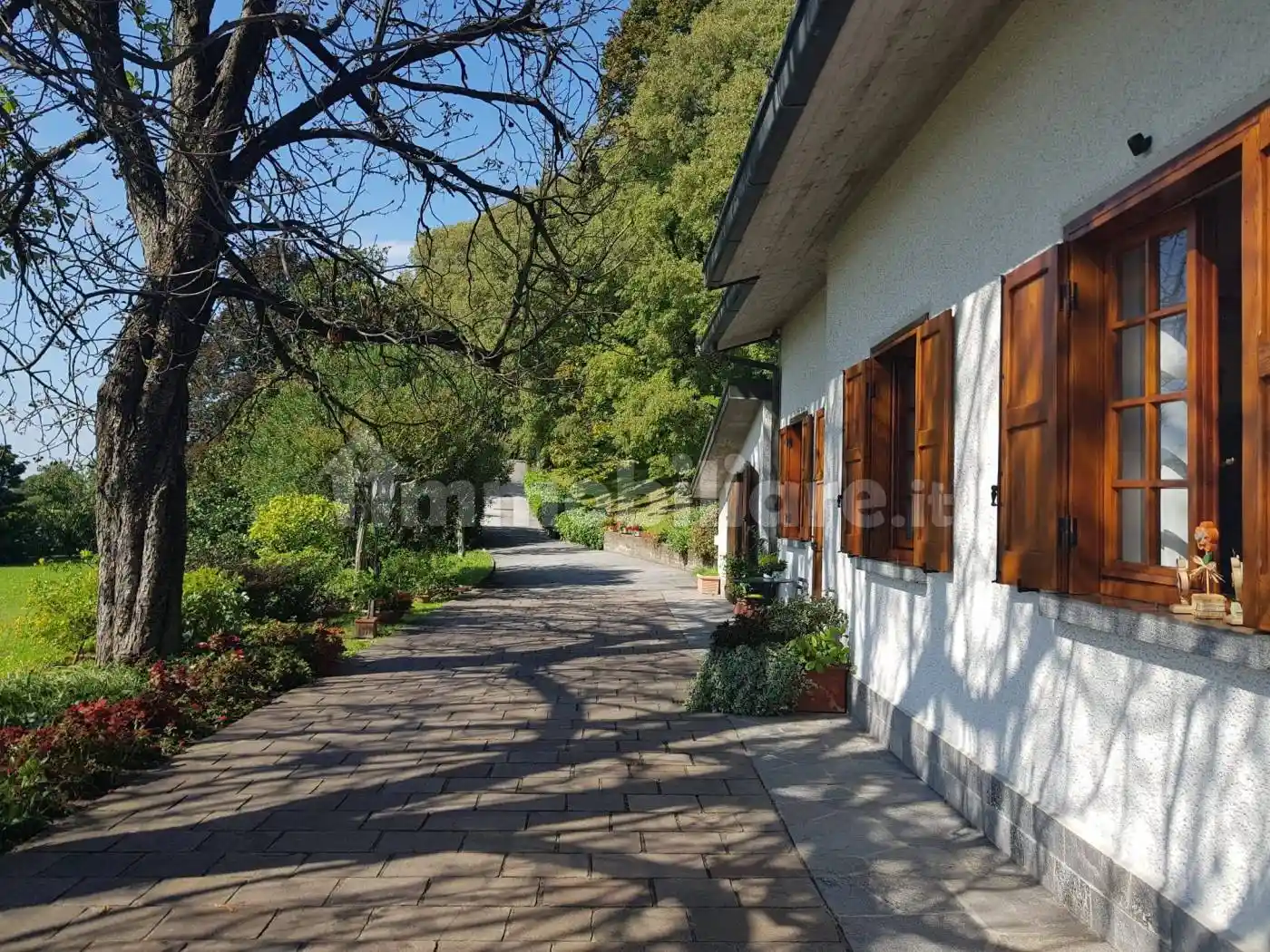 Villa unifamiliare, buono stato, 575 m², Corneno Galliano Carella Mariaga, Eupilio - foto 4