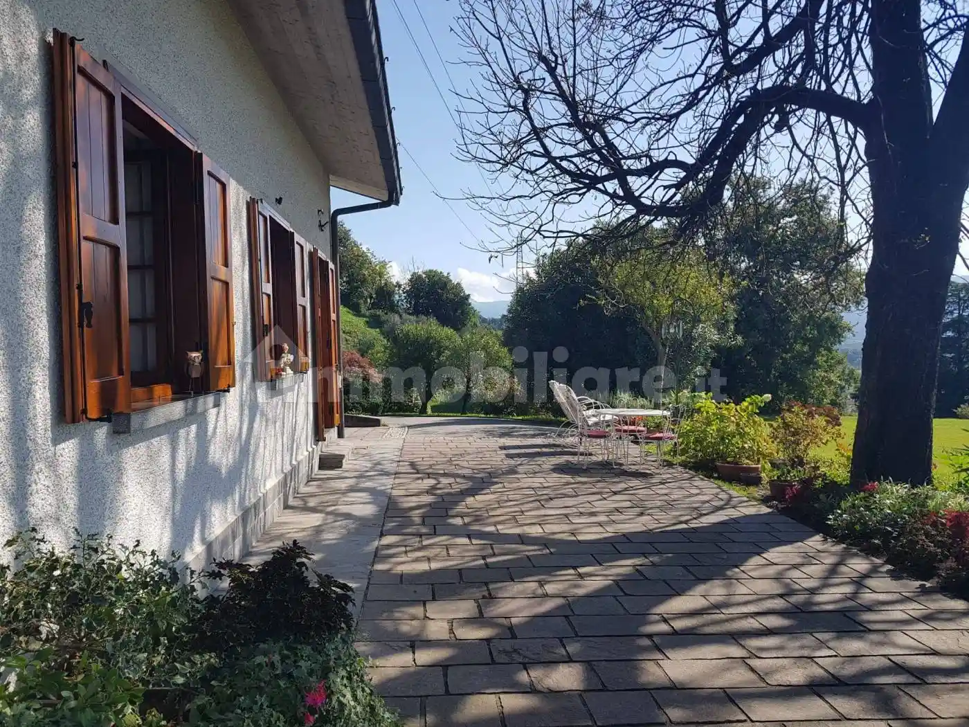 Villa unifamiliare, buono stato, 575 m², Corneno Galliano Carella Mariaga, Eupilio - foto 5