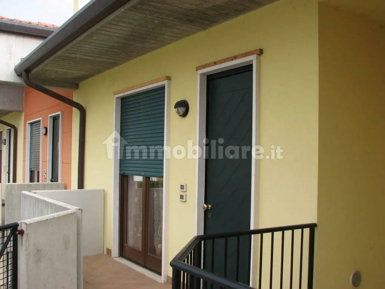 Monolocale via monte pasubio 21, Carrè - foto 2