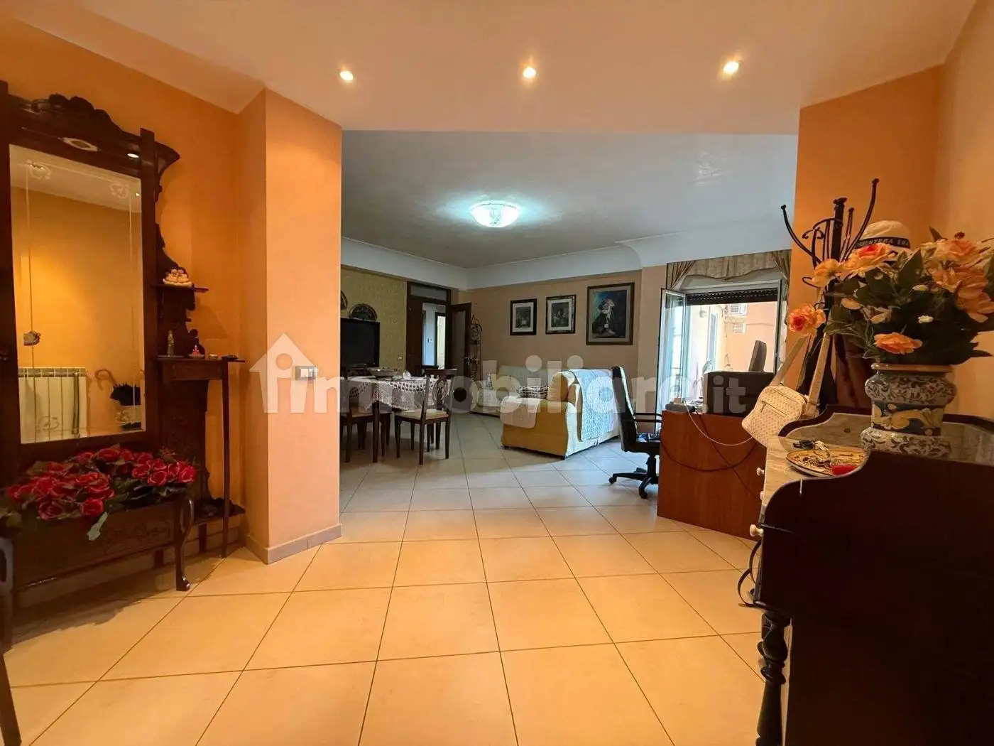 Quadrilocale buono stato, piano rialzato, Centro, Camporotondo Etneo - foto 2