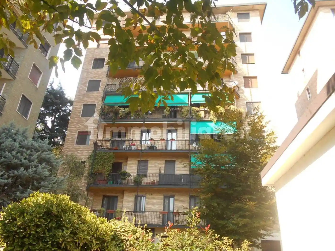 Trilocale via Antonio Panizzi 6, Lorenteggio, Milano - foto 2