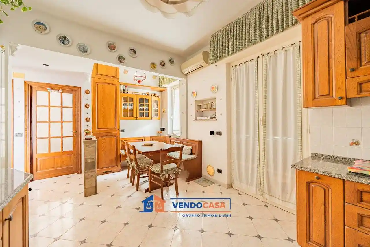 Trilocale via Papa Innocenzo IV 7, Castagnabuona, Varazze - foto 3