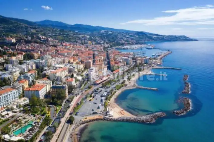 Palazzo - Edificio in vendita a Sanremo