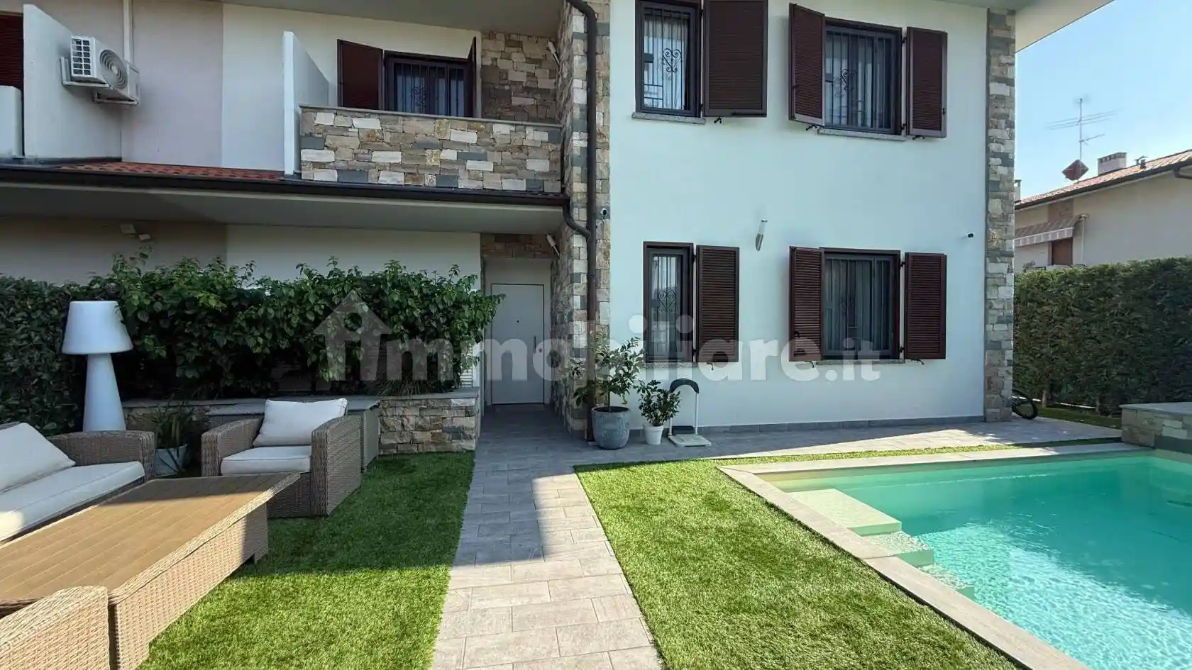 Villa in vendita a Azzano San Paolo