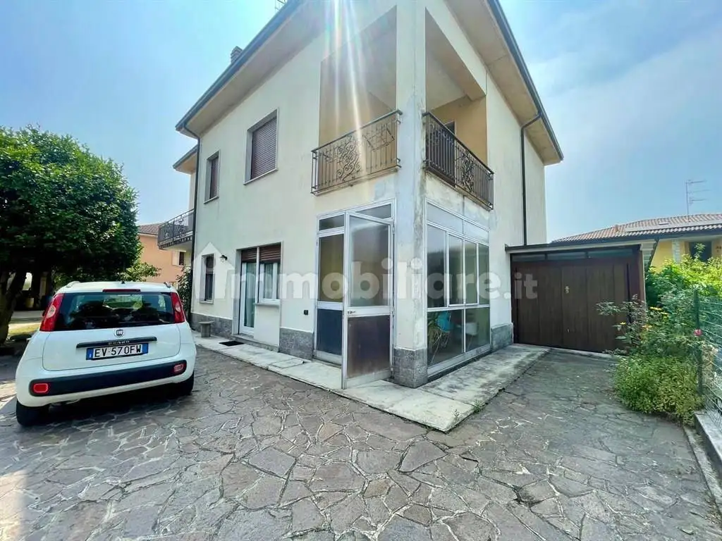 Villa bifamiliare via Antonio Gramsci 88, Villadosia, Casale Litta - foto 5