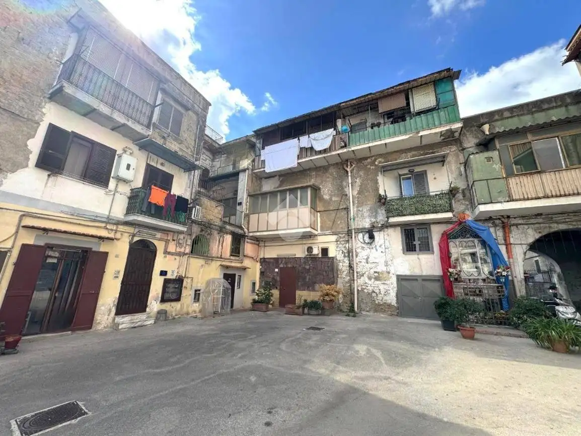 Appartamento in vendita a Napoli