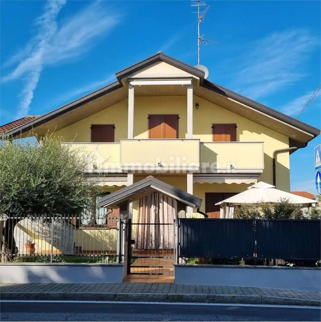 Villa in vendita a Cesano Maderno