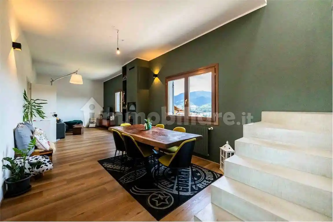 Villa in vendita a Alzano Lombardo