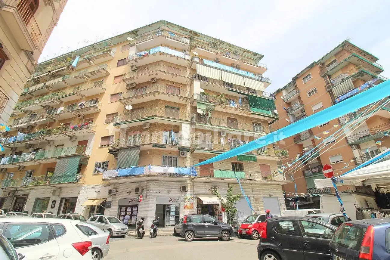 Appartamento in vendita a Napoli