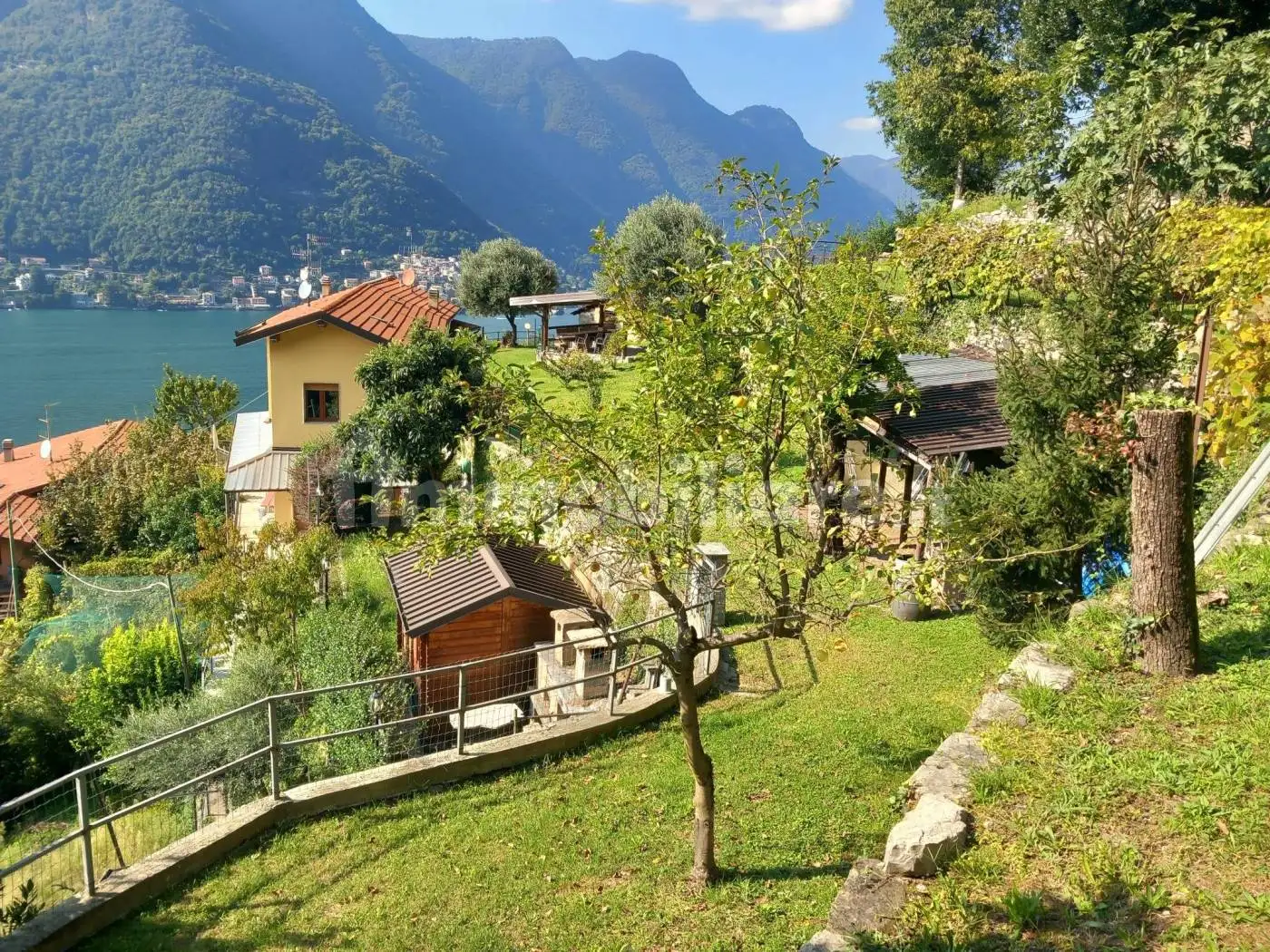 Appartamento in vendita a Pognana Lario