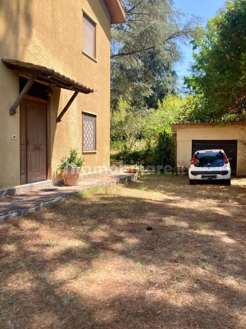 Villa in affitto a Sutri