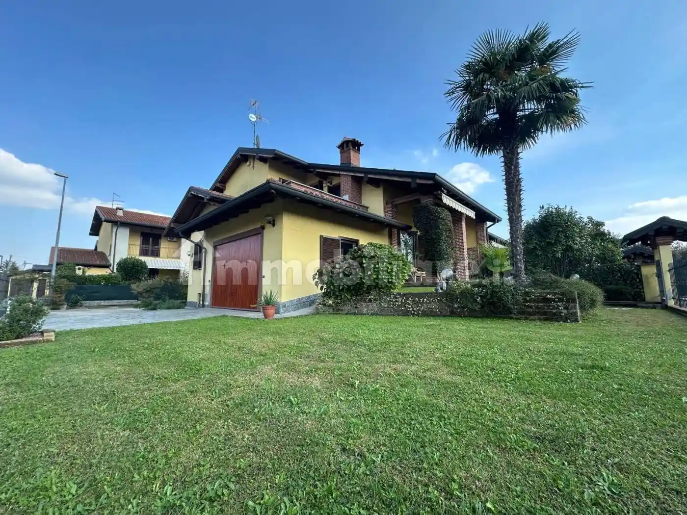 Villa in vendita a Oleggio