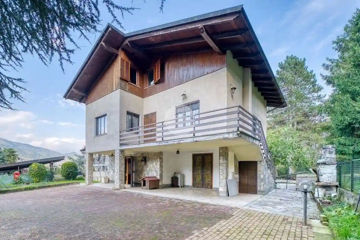 Villa - foto 2