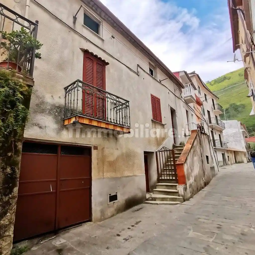 Palazzo - Edificio in vendita a Camerota