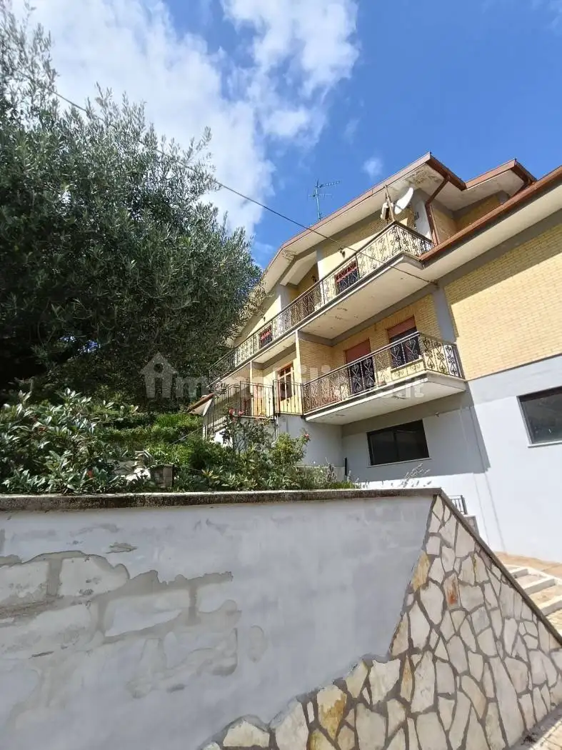 Appartamento in vendita a Rocca di Botte