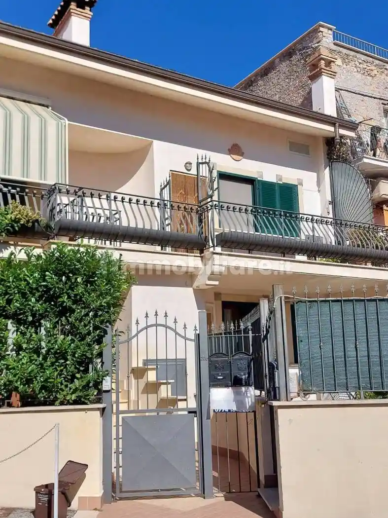 Appartamento in vendita a Marcellina