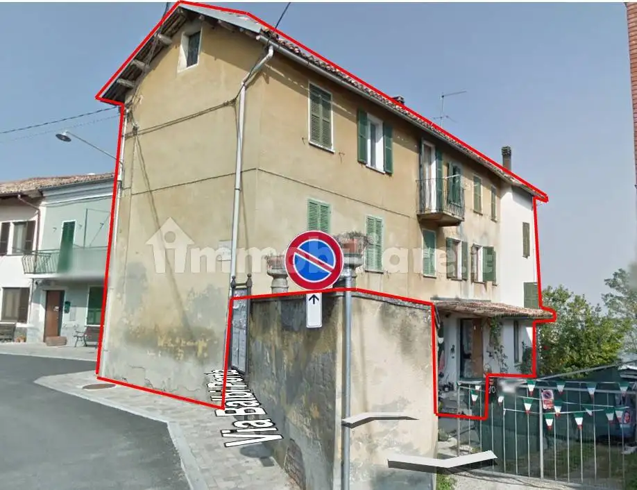 Terratetto plurifamiliare piazza Giovanni Guacchione 1, Centro, Alice Bel Colle