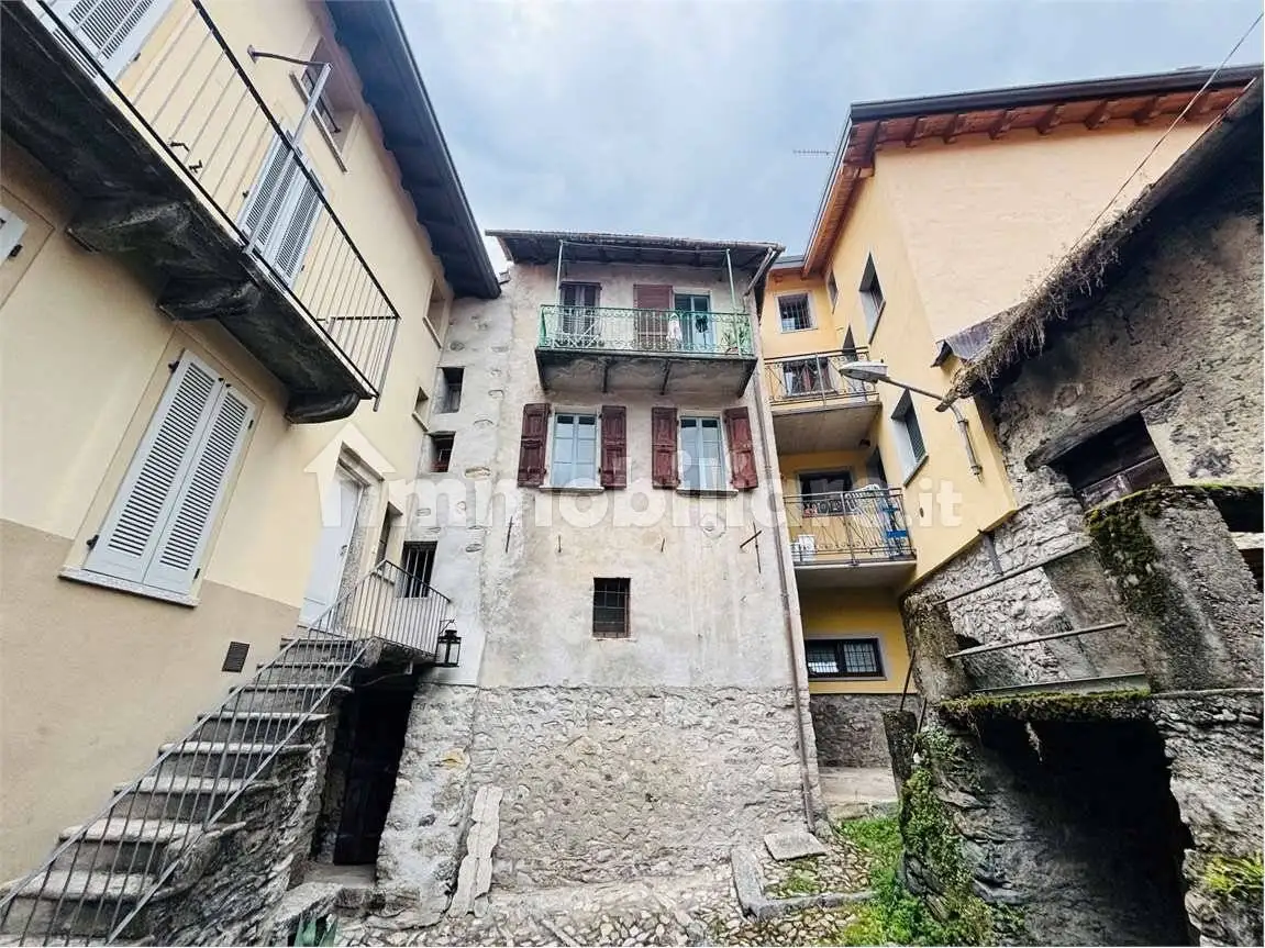 Casa indipendente in vendita a Nesso