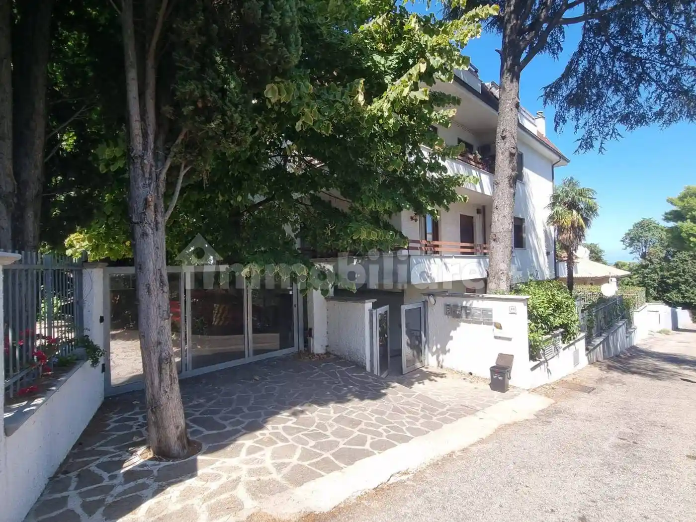 Appartamento via Lago di Martignano 18, Colle Pineta - Colle Santo Spirito, Pescara - foto 2