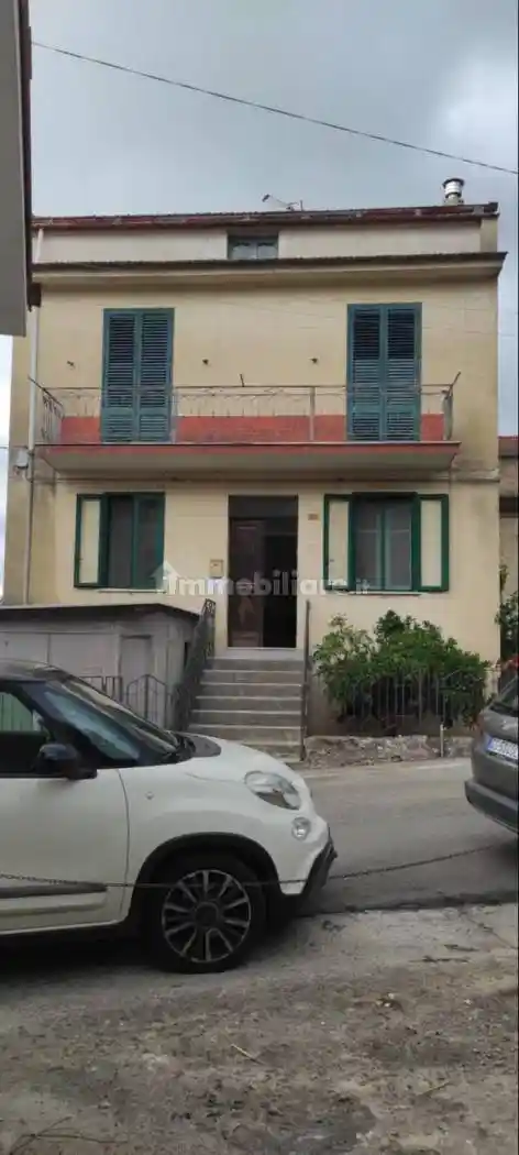 Palazzo - Edificio in vendita a Camerota