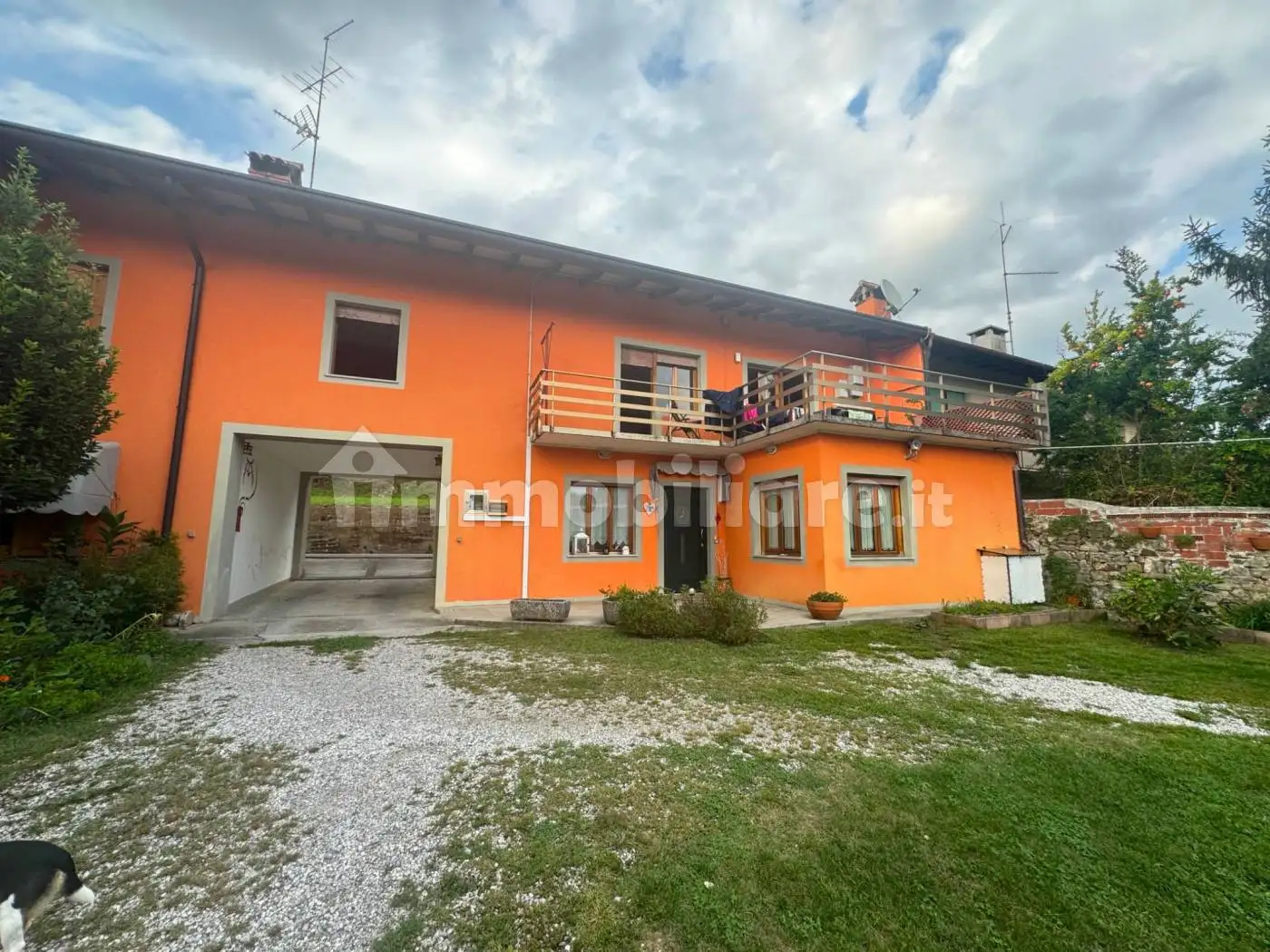 Casa indipendente in vendita a Buja