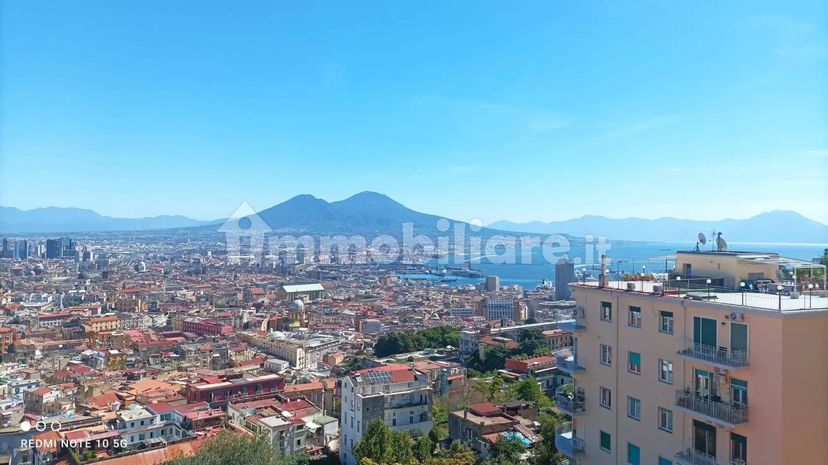Appartamento in vendita a Napoli