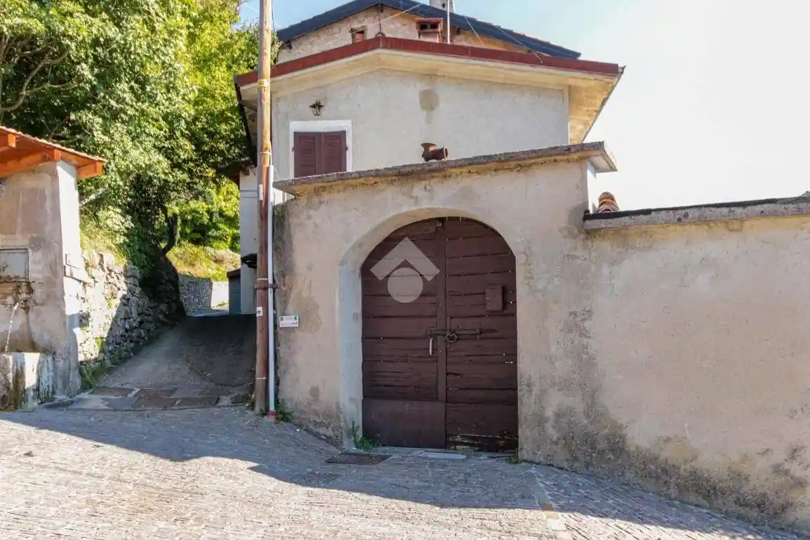 Appartamento in vendita a Gargnano