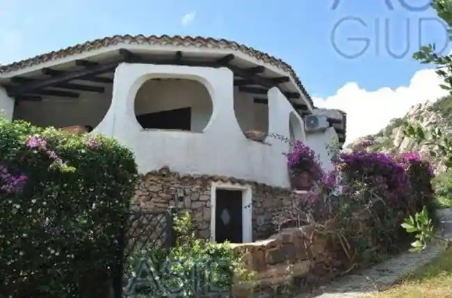 Villa in vendita a La Maddalena