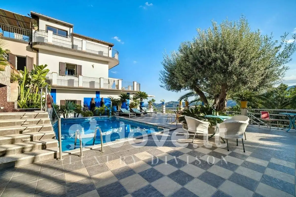 Villa in vendita a Graniti