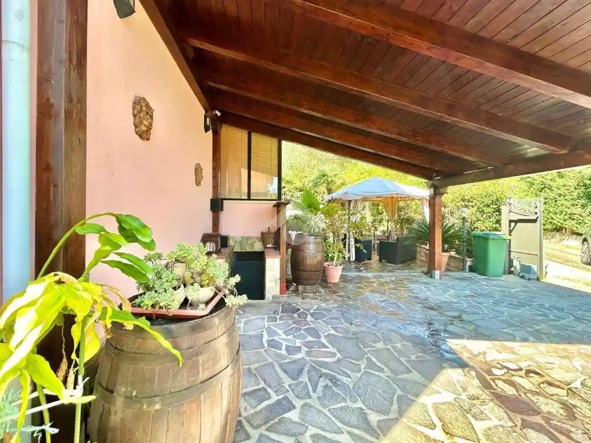 Villa plurifamiliare via Carlo Goldoni 4, Tivolille Pasquali Merenzata, Mendicino - foto 5