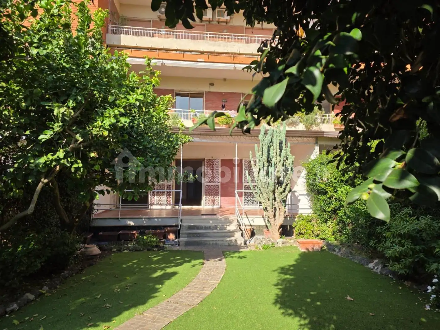 Appartamento in vendita a Napoli