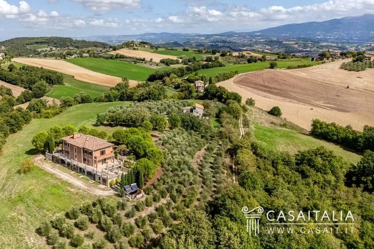 Villa in vendita a Avigliano Umbro