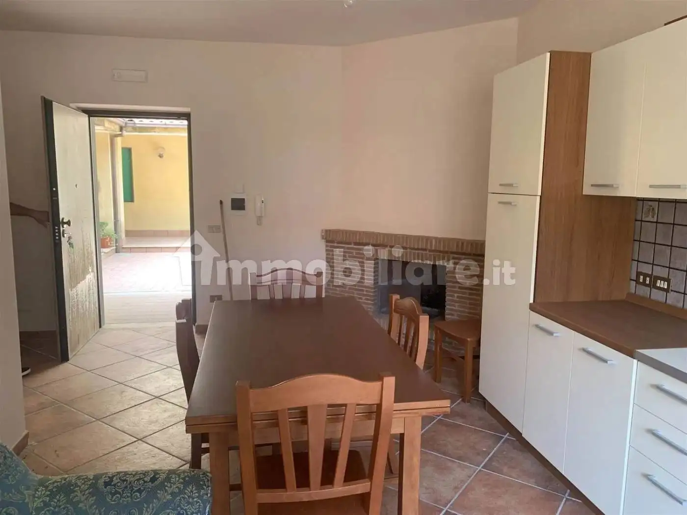 Appartamento in vendita a Roccamonfina