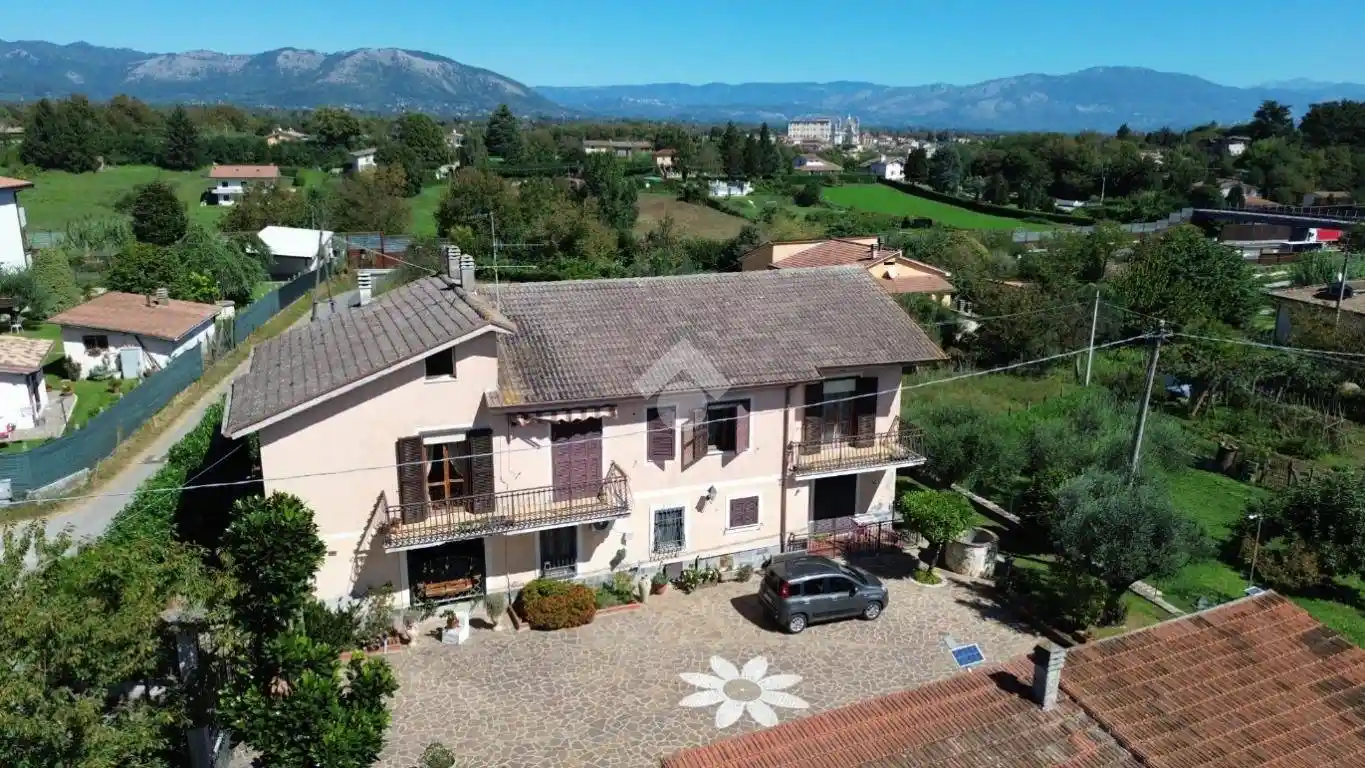Villa in vendita a Valmontone